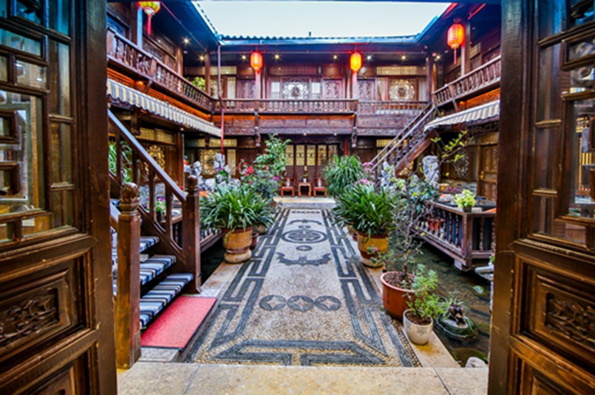 He Mu Ju Inn Zhongyi Branch Lijiang  Zewnętrze zdjęcie